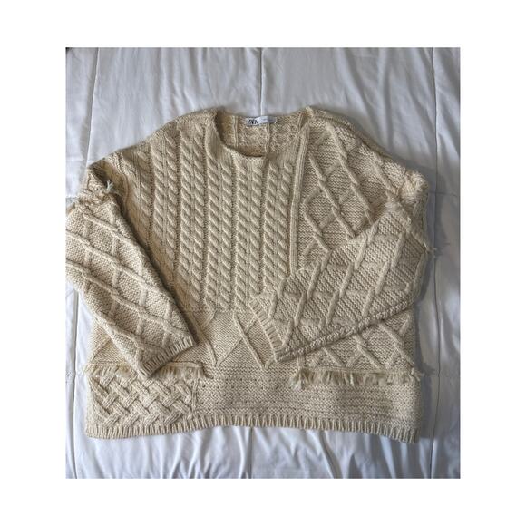 Zara Women’s Cream Cable Knit Sweater Size M Chunky Textured Pullover - Picture 2 of 8